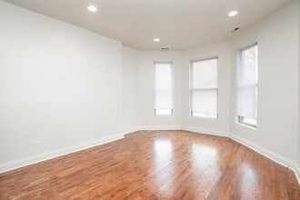 4837 S St Lawrence Ave in Chicago, IL - Building Photo - Building Photo