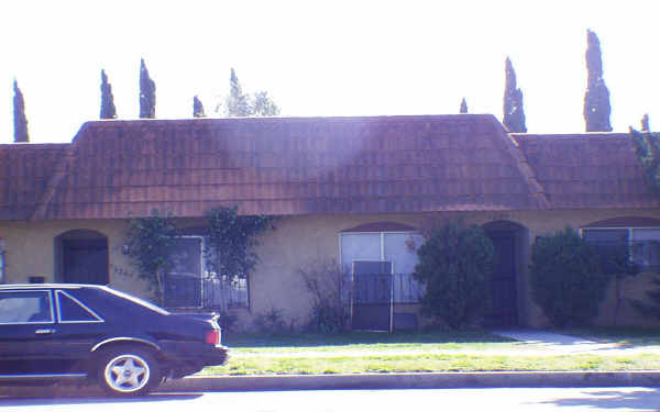 16203-16209 Randall Ave in Fontana, CA - Building Photo - Building Photo