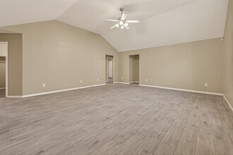 19434 Brook Village Rd in Houston, TX - Building Photo - Building Photo