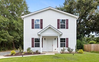 116 Phillips St in Fayetteville, NC - Foto de edificio - Building Photo