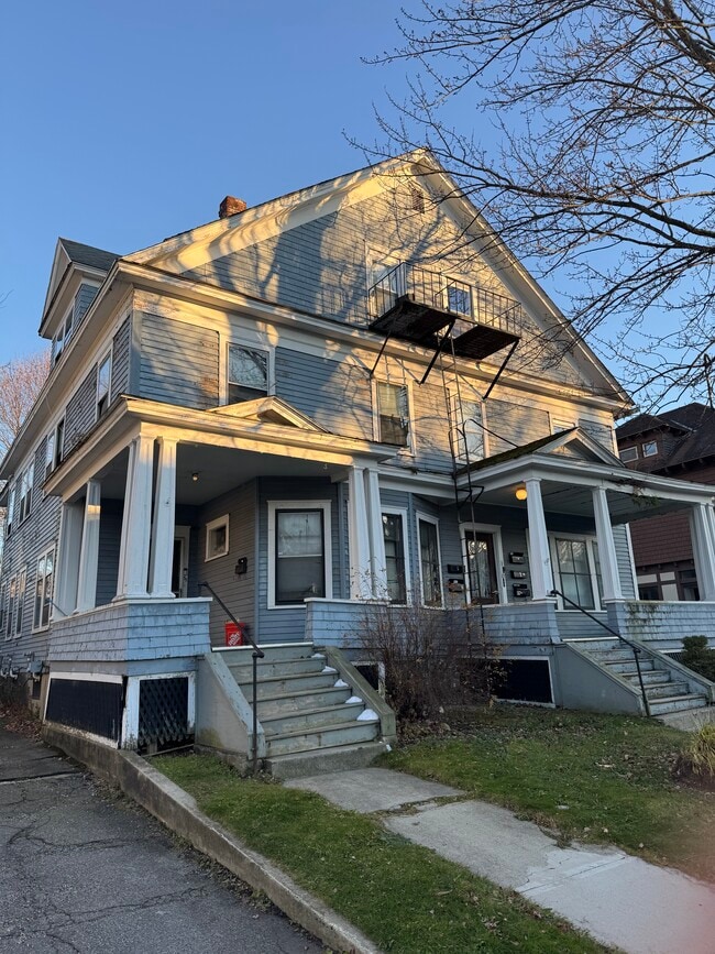 59 Bartlett Ave, Unit #1