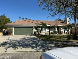 9135 Boxwood Ave in Fontana, CA - Building Photo