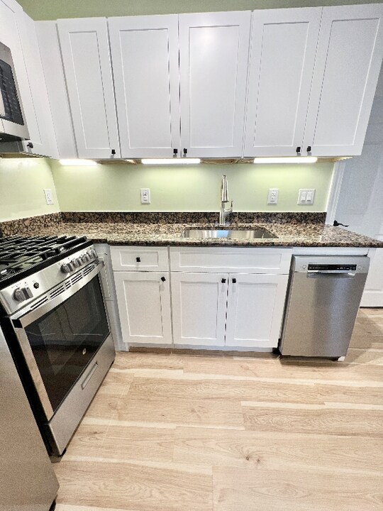 81 America St-Unit -83A-3F in Providence, RI - Building Photo