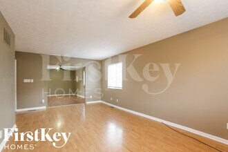 5242 Traditions Rd, Unit 2 in Indianapolis, IN - Building Photo - Building Photo