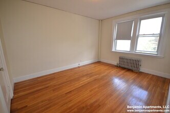 2045 Commonwealth Ave, Unit 48 in Boston, MA - Building Photo - Building Photo
