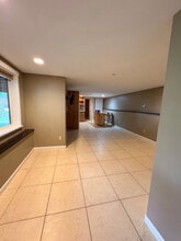 22824 104th Ave SW in Vashon, WA - Foto de edificio - Building Photo