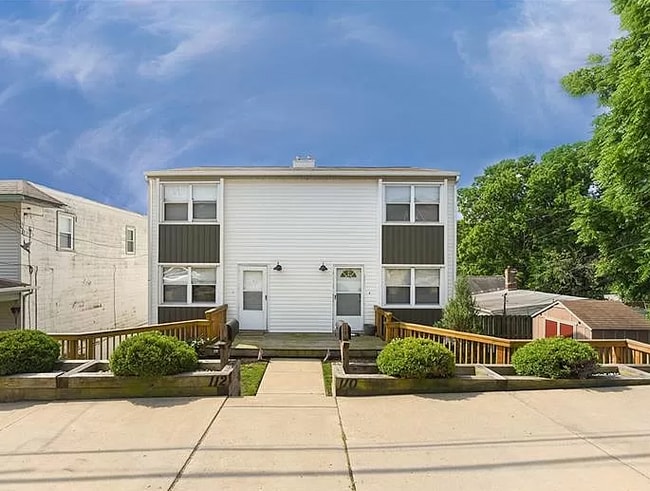 112 Van Buren St in Pittsburgh, PA - Foto de edificio - Building Photo