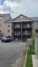 236 Oak St, Unit H6 in Boone, NC - Foto de edificio - Building Photo