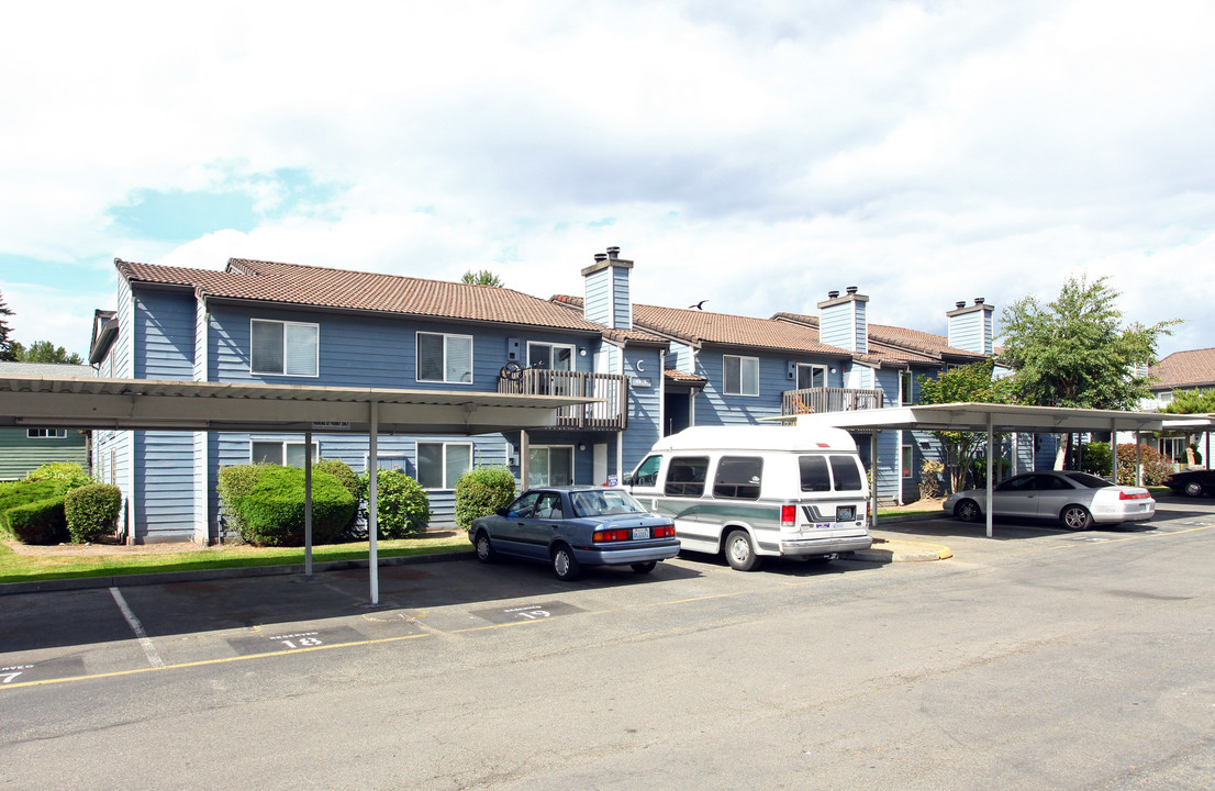 Meadowdale Apartments in Lynnwood, WA - Building Photo