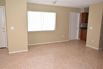 3173 Split Willow Dr in Orlando, FL - Building Photo - Building Photo