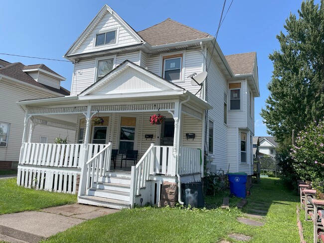 407 E Center St, Unit Lower 1