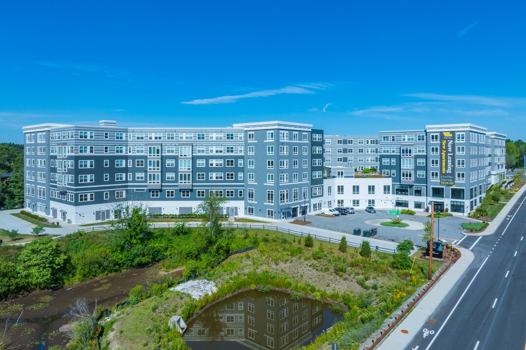 The Val in Billerica, MA - Foto de edificio