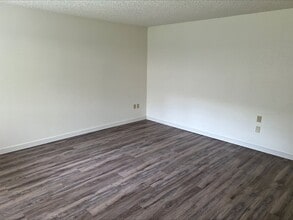 1111 W Providence Ave in Spokane, WA - Building Photo - Building Photo