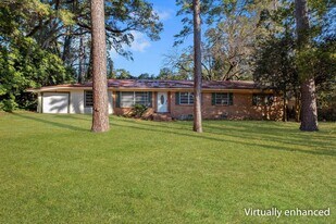 1902 Sunset Ln in Tallahassee, FL - Building Photo
