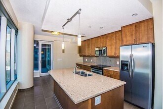 211-213 13 Ave SE in Calgary, AB - Building Photo - Building Photo