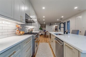 3428 Asbury St in Dallas, TX - Building Photo - Building Photo