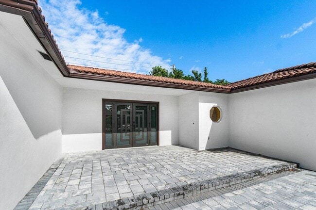 899 NW 7th Dr in Boca Raton, FL - Building Photo - Building Photo