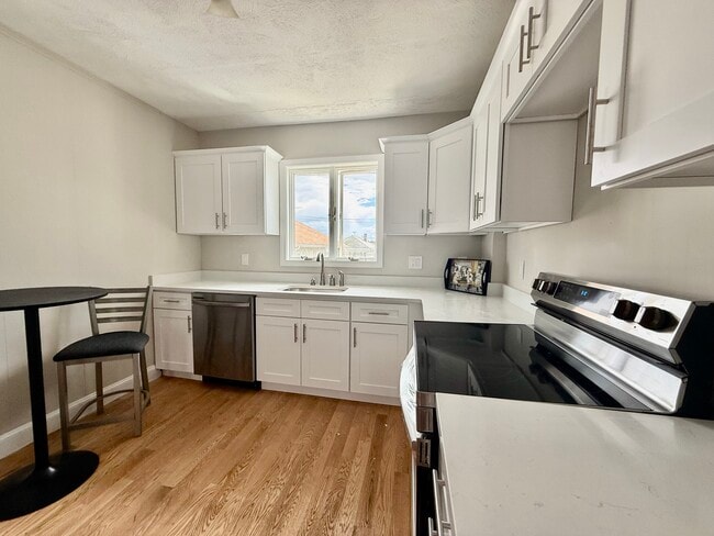 112 College Ave, Unit 1