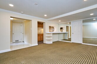 805 23rd St S, Unit A in Arlington, VA - Foto de edificio - Building Photo