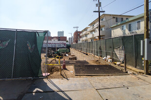 401 S Western Ave in Los Angeles, CA - Building Photo - Building Photo