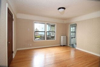Glen Arms in Seattle, WA - Building Photo - Interior Photo