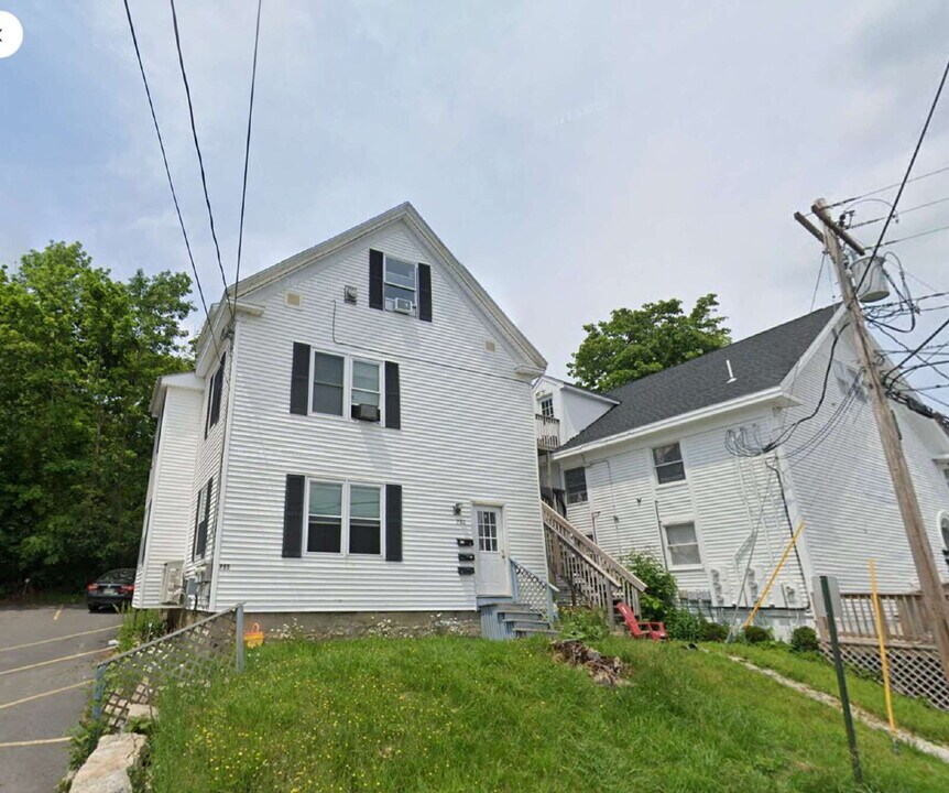 752 Middle St in Bath, ME - Building Photo