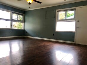 17 Graceful Ln in Levittown, PA - Building Photo - Building Photo