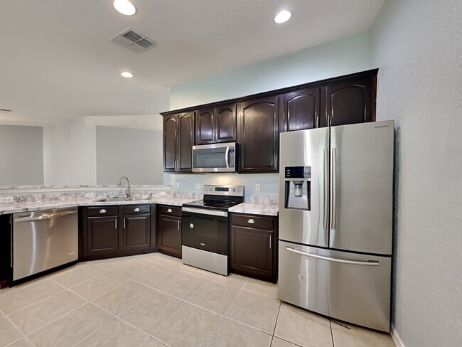 5069 Maxon Terrace in Sanford, FL - Building Photo - Building Photo