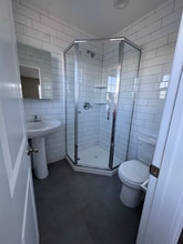 6204 Hillmeyer Rd, Unit 2 in Arverne, NY - Building Photo - Building Photo