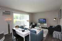 Westmont Village Apartments in Westmont, IL - Foto de edificio - Interior Photo