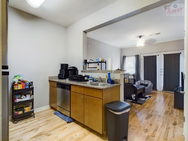 2502 Leon St in Austin, TX - Building Photo - Building Photo