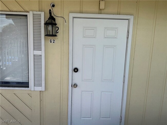 4605 Bayshore Dr in Naples, FL - Building Photo - Building Photo