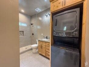 421 E 4th St in Chico, CA - Building Photo - Building Photo