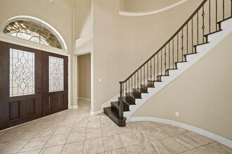 10 Val Delsa Ct in Missouri City, TX - Building Photo - Building Photo