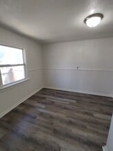 356 Division St in Klamath Falls, OR - Building Photo - Building Photo