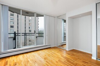 Emerald Terrace Apartments in Vancouver, BC - Building Photo - Building Photo