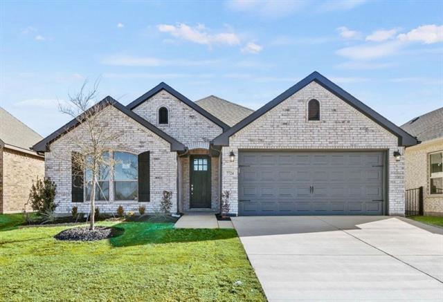 7724 Stubblefield Ln in Joshua, TX - Building Photo