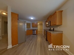 214 Raleigh Way in Villa Rica, GA - Foto de edificio - Building Photo