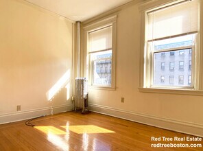 35 Queensberry, Unit 6 in Boston, MA - Building Photo - Building Photo