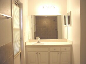 3812 Pinedale St in Brandon, FL - Building Photo - Building Photo