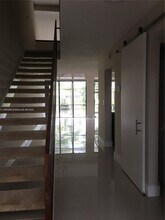 10951 N Lakeview Dr in Pembroke Pines, FL - Building Photo - Building Photo