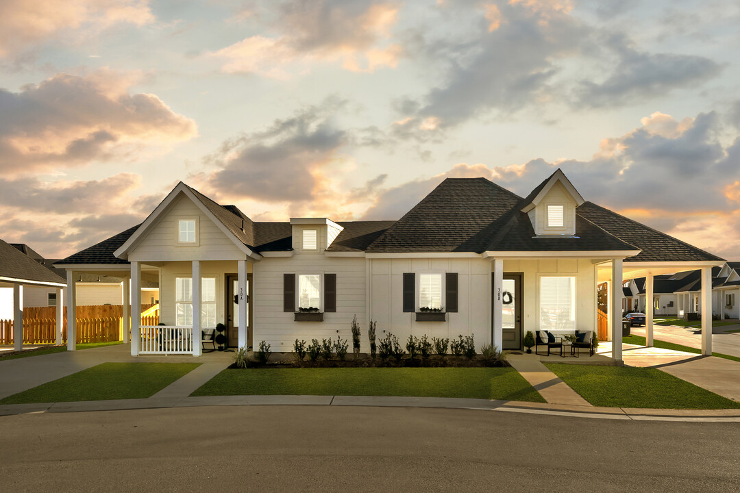 The Cottages at Magnolia in Magnolia, TX - Building Photo