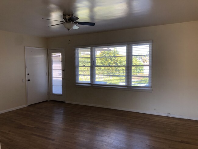 1142 Queen Anne Pl | Rentals in Los Angeles, CA