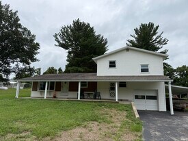 1265 W Bell Rd in Bloomington, IN - Building Photo