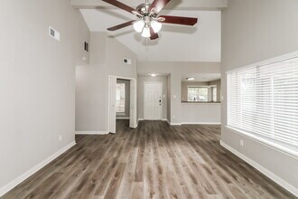 1515 Windys Way in Katy, TX - Building Photo - Building Photo