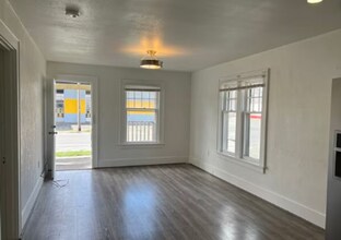 1404 S 2nd St in Mount Vernon, WA - Building Photo - Building Photo