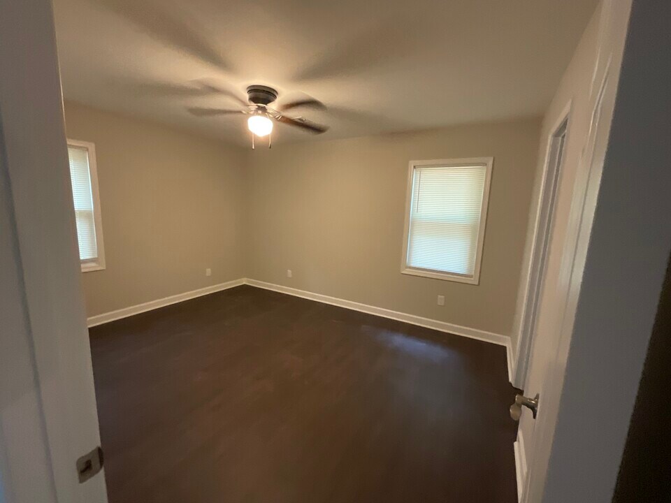 5425 Herndon Blvd in Morrow, GA - Building Photo