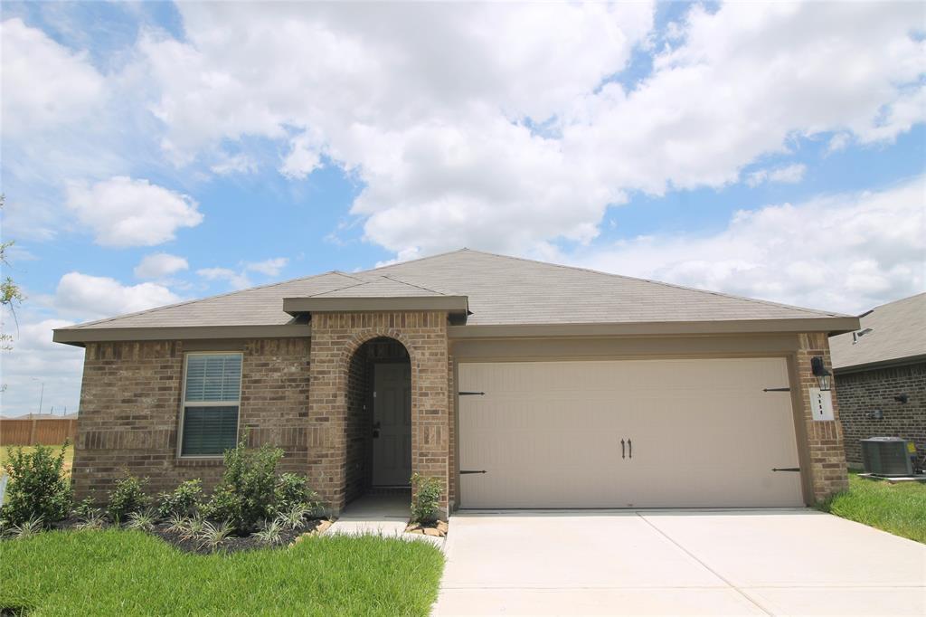 3111 Floral Park Ct in Park Row, TX - Building Photo