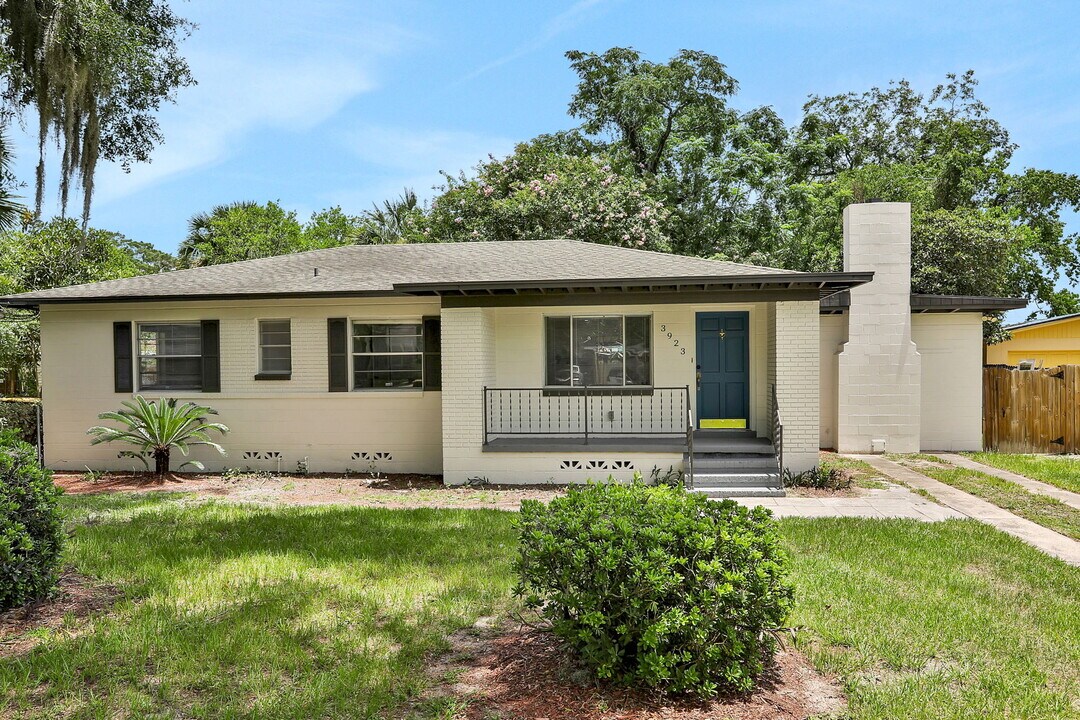 3923 Tyndale Dr in Jacksonville, FL - Building Photo