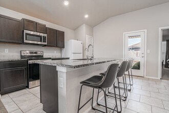 1327 Masquerade Blvd in Odessa, TX - Building Photo - Building Photo